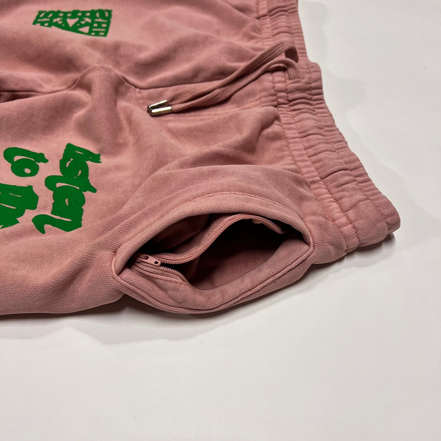 Washroom Sweats in Green/Salmon