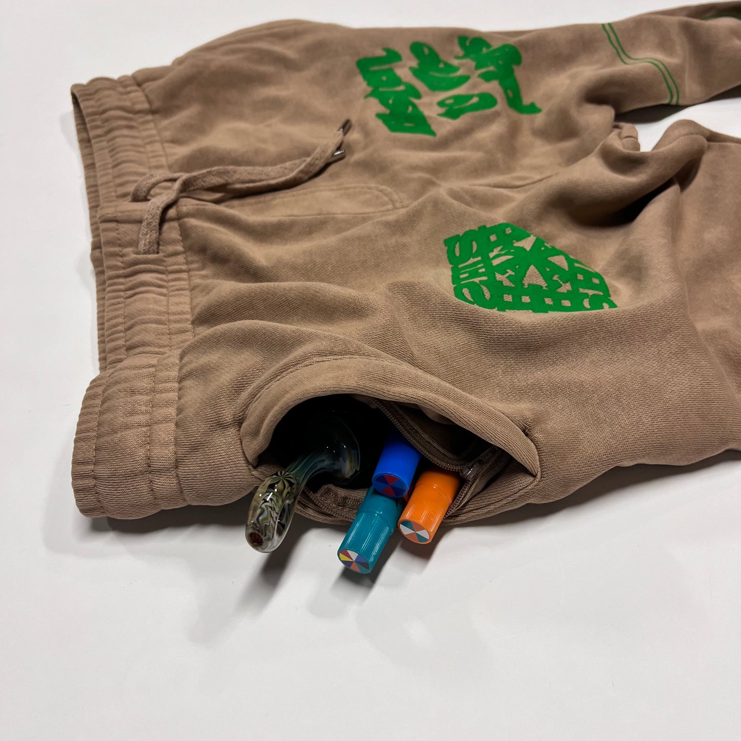 Washroom Sweats in Green/Sand